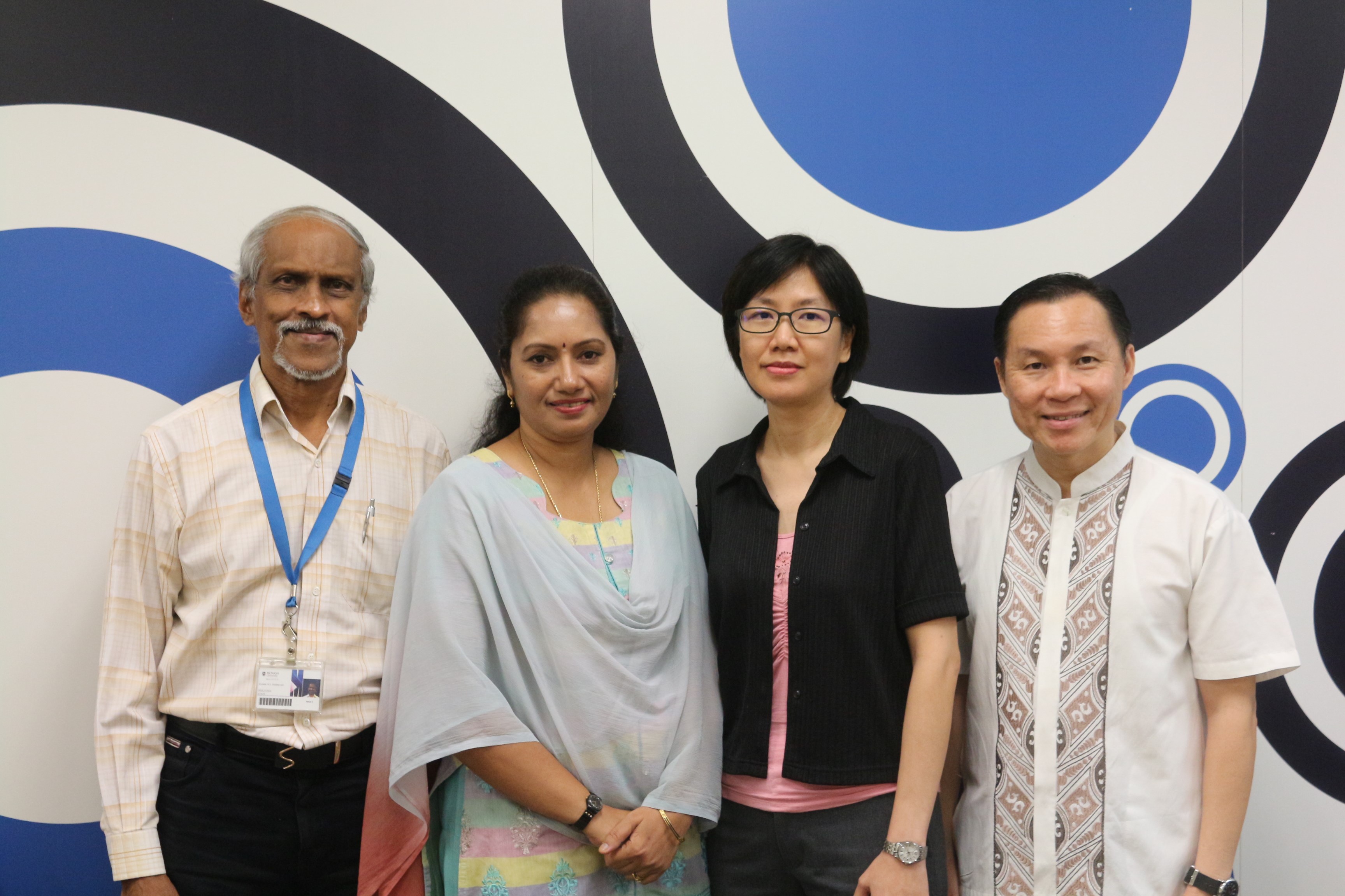 Malaysian team (from left to right): A/Prof Dr Sivalal Sivadasan, A/Prof Dr Amudha Kadirvelu, Dr Lee Chooi Yeng, Benny Efendie Malaysian team (from left to right): A/Prof Dr Sivalal Sivadasan, A/Prof Dr Amudha Kadirvelu, Dr Lee Chooi Yeng, Benny Efendie