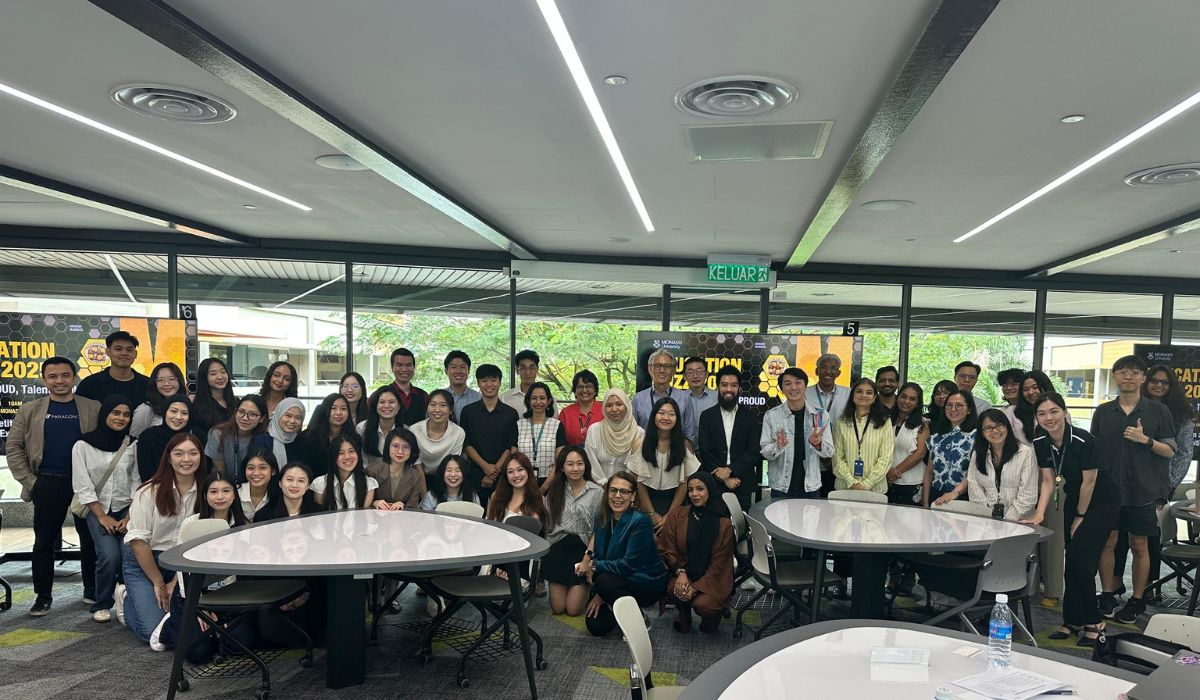 group pic edu buzz 2025
