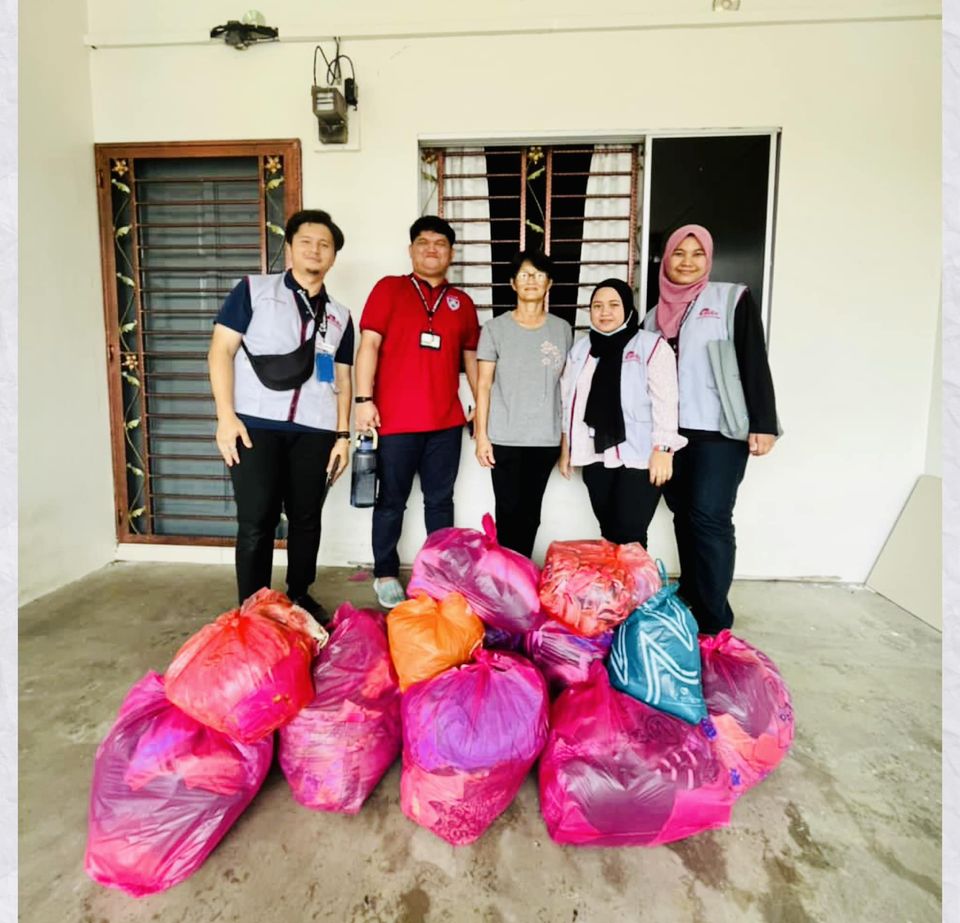 Flood Relief Mission Humanitarian Aid to Communities And Healthcare Workers