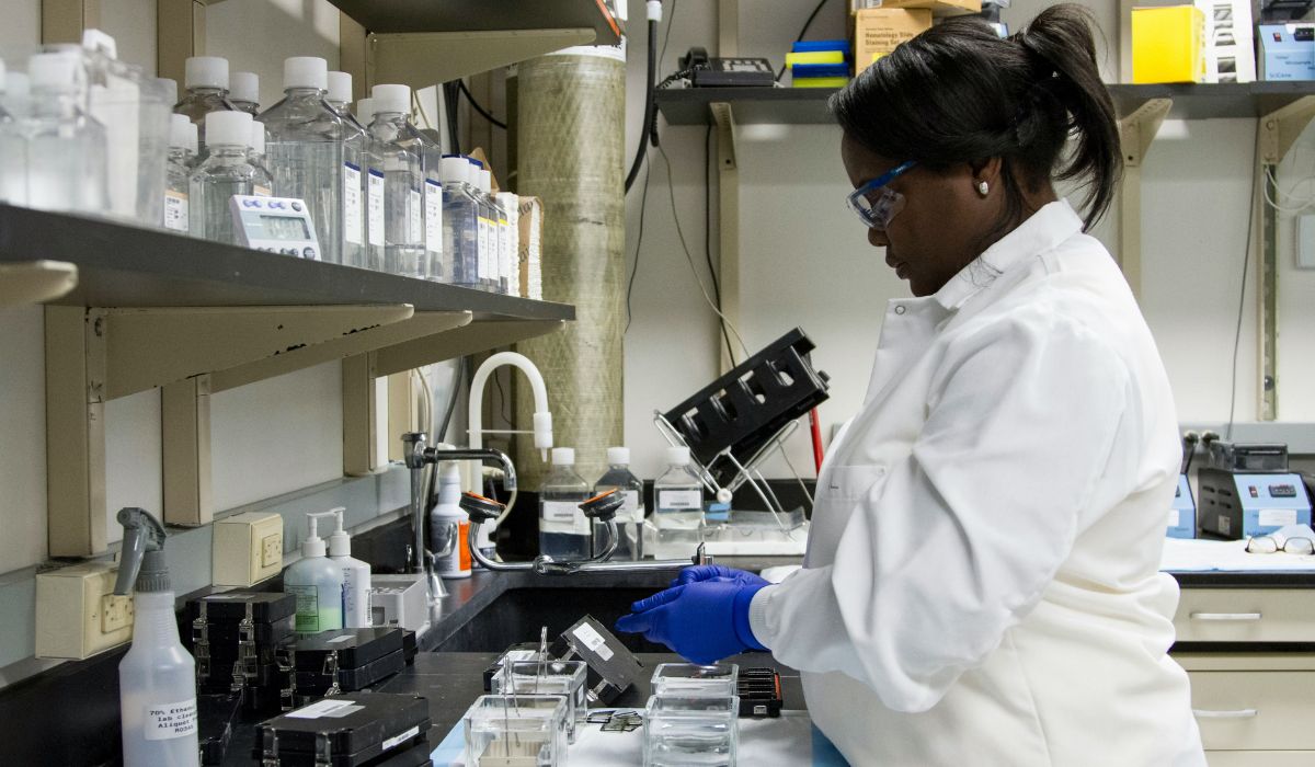 vax lab testing