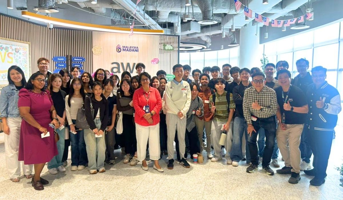 SoB visit to AWS-1