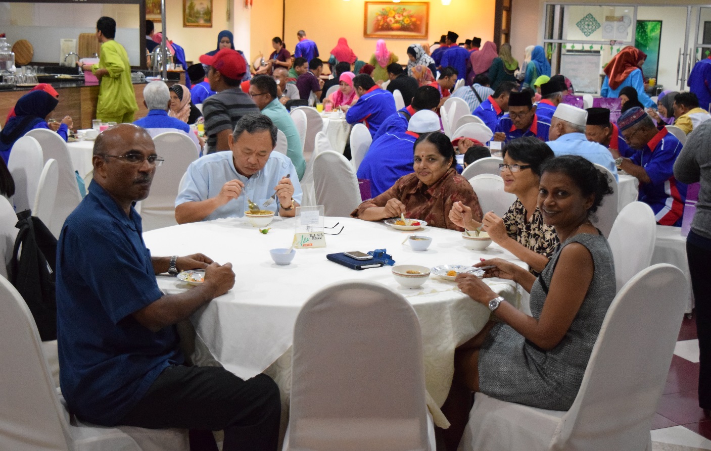 Majlis Berbuka Puasa with SEACO staff for a Birthday Celebration
