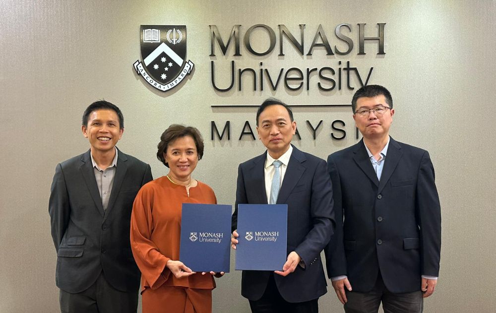 fudan and monash delegates thumbnail