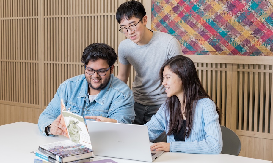 Students discussing different academic majors at Monash Malaysia