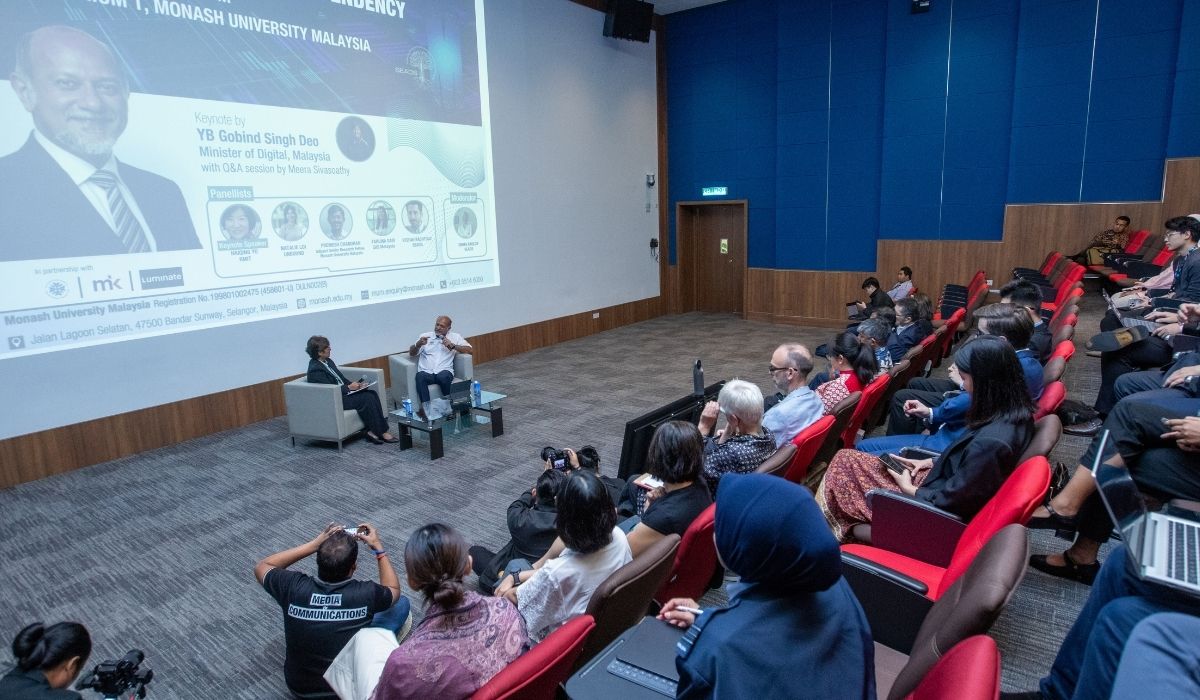 gobind visits monash 1