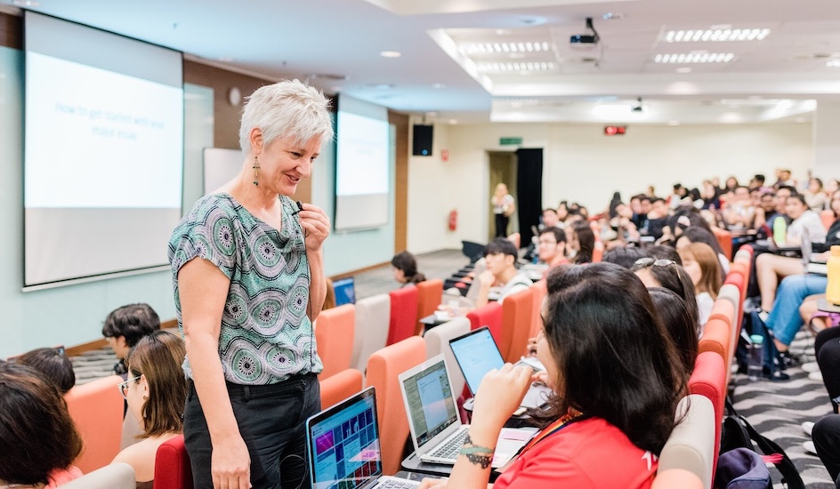 masters of business lecture at monash malaysia