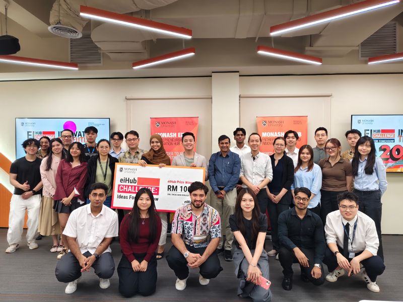 Group photo of EIHUB finalists, judges & supportive members.