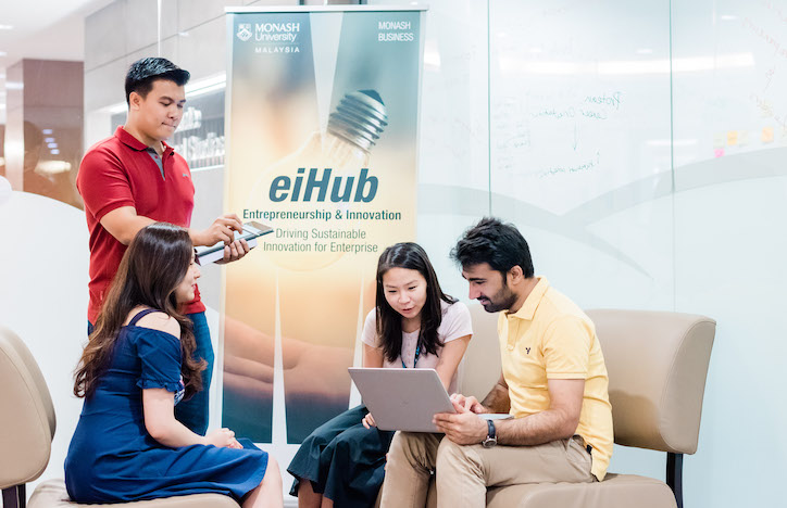 Monash Bachelor of Commerce students